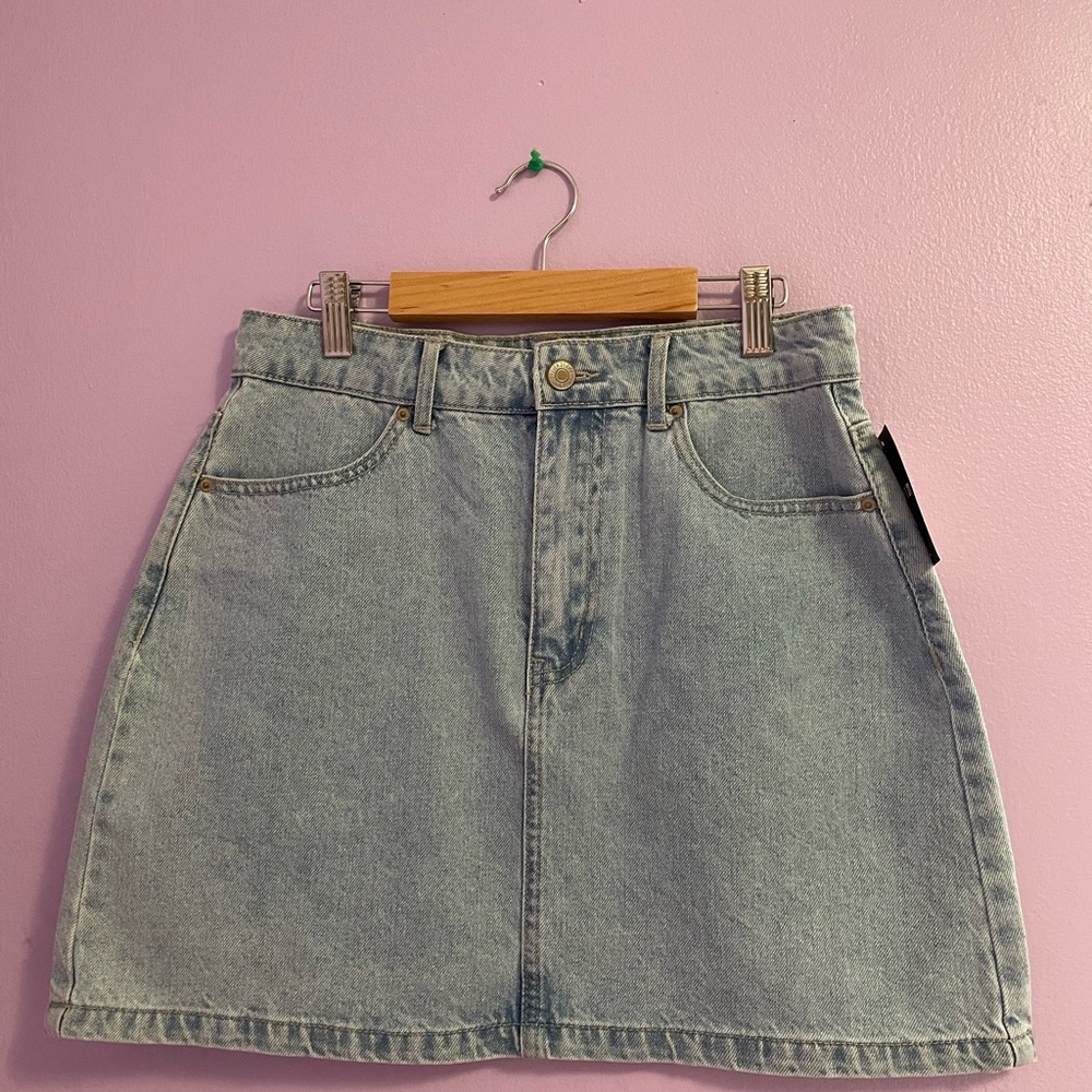 Light wash jean skirt